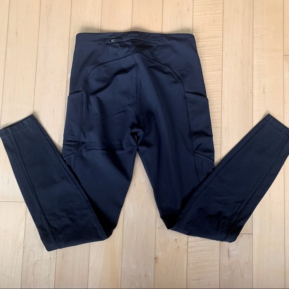 LULULEMON Black Tights 28” with pockets and reflective detailing - Picture 4 of 5